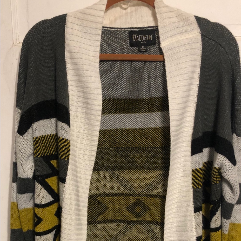 🦄3 for $25 bundle🦄 Tribal Cardigan